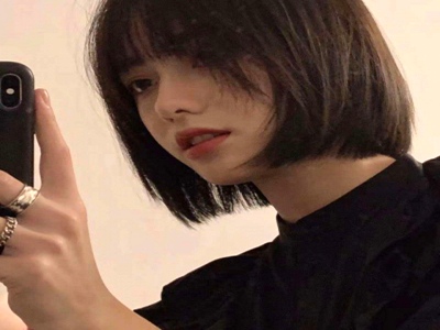 juliaAnn大战七个黑人,勇敢女子公园激战七人，正义之战引关注-1